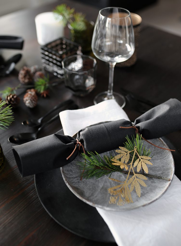 IMG_2073 Christmas table setting